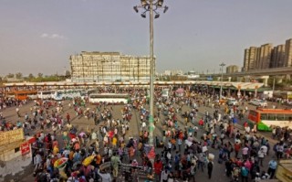 关于疫情对老百姓的生活影响很大吗为什么还要封城的信息